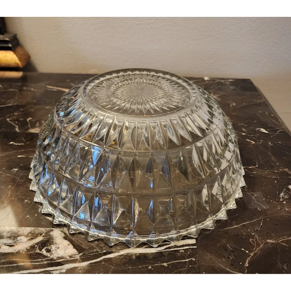 Vintage Crystal Diamond Point Sawtooth 8.5